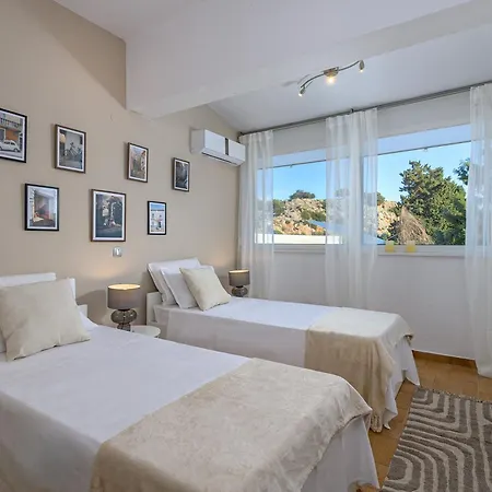Casa Bianca * Κολύμπια