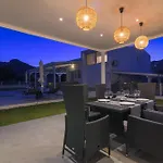 Casa Bianca Villa *